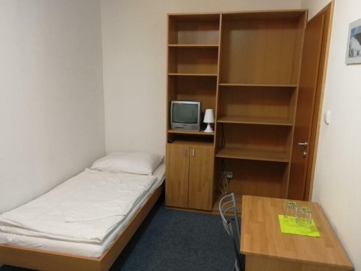Penzion Zoo Pod Hresnou Kavecany Ruang foto